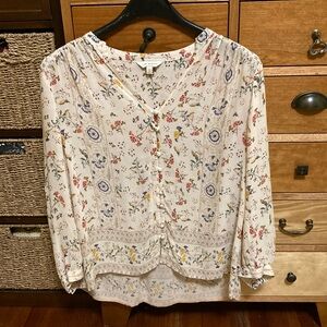 Lucky brand long sleeve floral blouse size S.